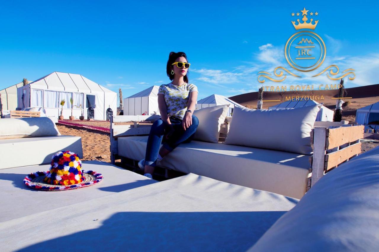 ホテル Itran Royal Camp メルズーガ エクステリア 写真