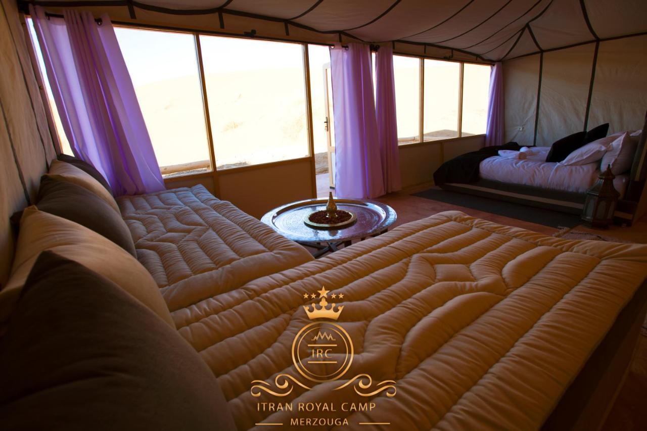 ホテル Itran Royal Camp メルズーガ エクステリア 写真